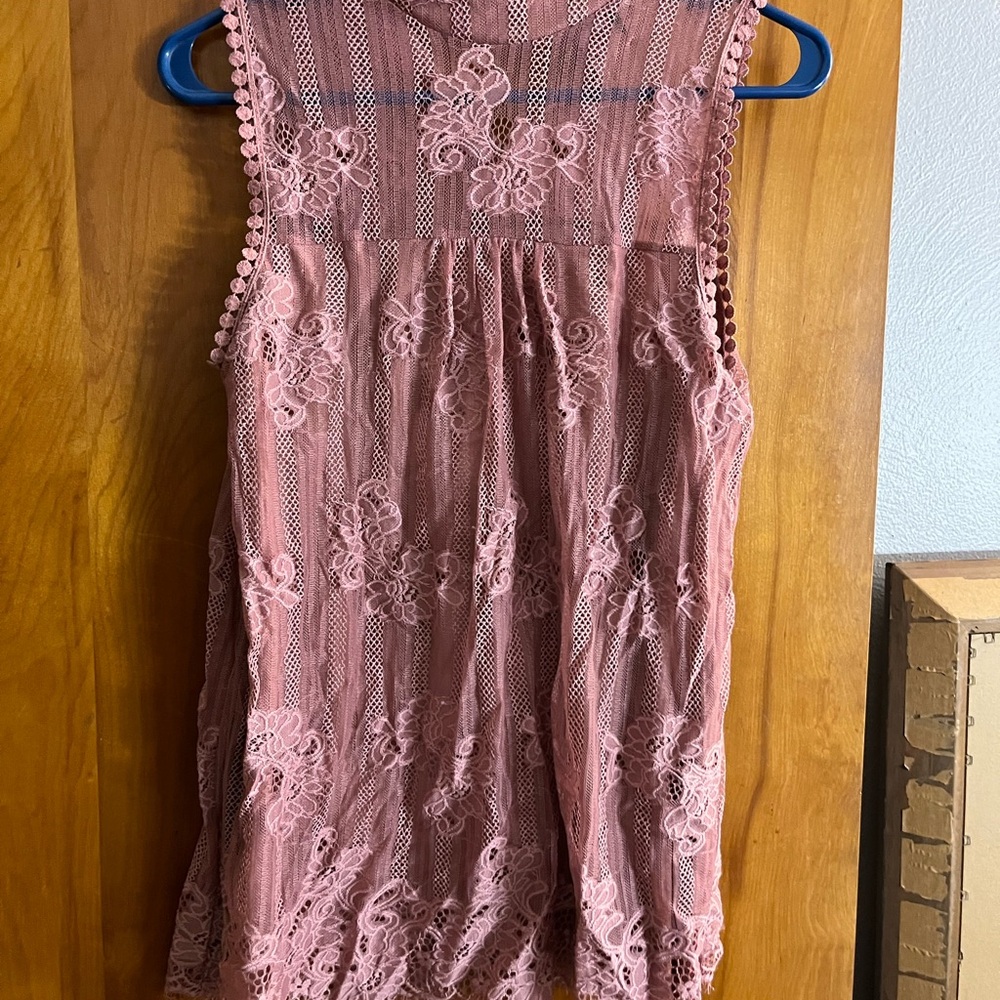 Pink Lace Sleeveless Top